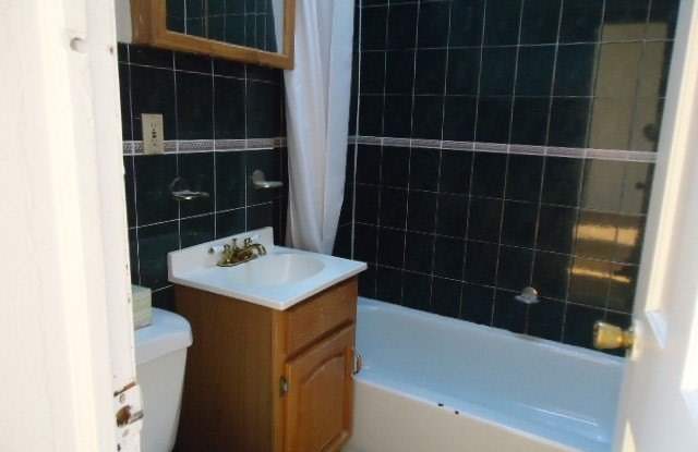 101  SOUTH OXFORD STREET