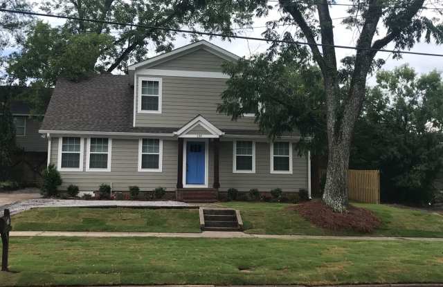 Photo of Luxury 4 Bedroom Home Available for Fall 2026!