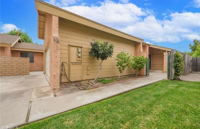 126 S Woodlawn Drive