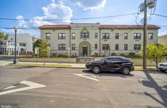 Photo of Spacious Two Bedroom Near Trinity University/ Bloomingdale- Great Location