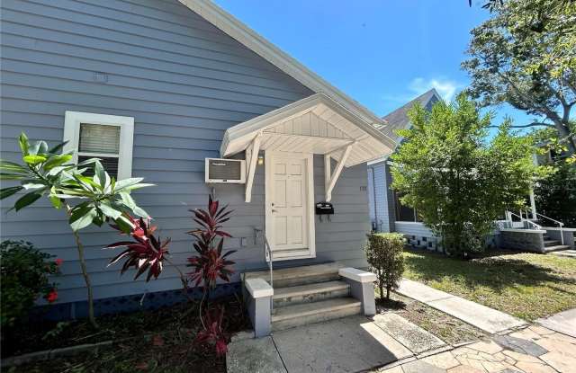 Photo of 739 DARTMOOR STREET N