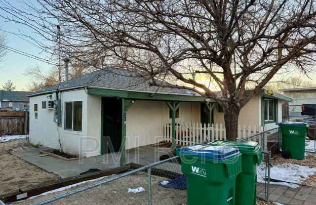 Photo of 1931 1/2 Valley Rd