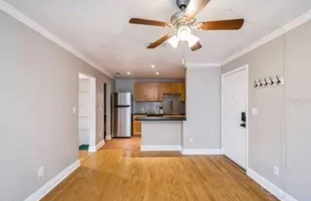 LEASE NOW AND ENJOY 50% OFF 2ND MONTH! 1 Bd 1 Ba Near UF-Tumblin Creek Condominiums