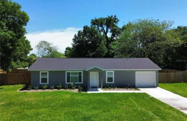 1781 NE 6TH AVENUE - 1781 Northeast 6th Avenue, Ocala, FL 34470