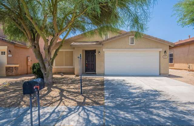 Photo of Spacious Oro Valley 4-Bedroom Rental with Modern Comforts