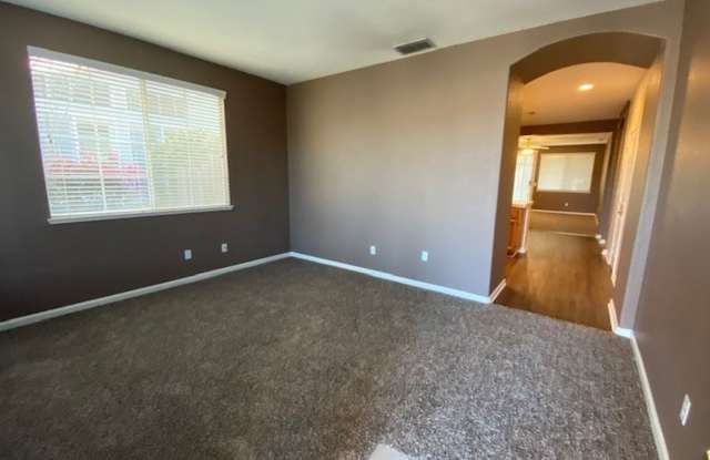 Nice Roseville home!