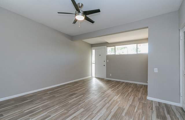 6109 North 12th StreetUnit 8