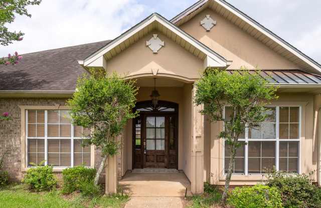 Photo of ***Large 4/2.5 in Westpoint***