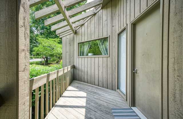 129 Eagle Court - BUnit B