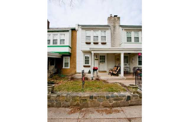 Photo of 3351 AINSLIE STREET