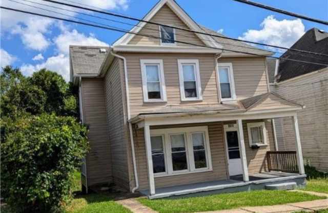 Photo of 1913 Evans Street - 1