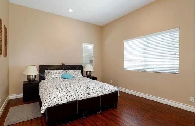 5 Bedroom  5.5 Bathroom