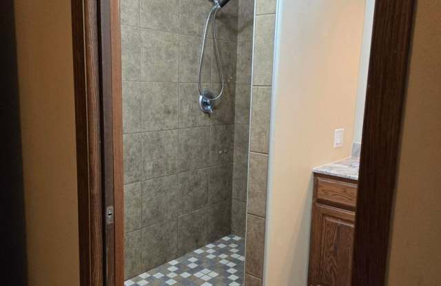 Blue Hawk Villard Commons