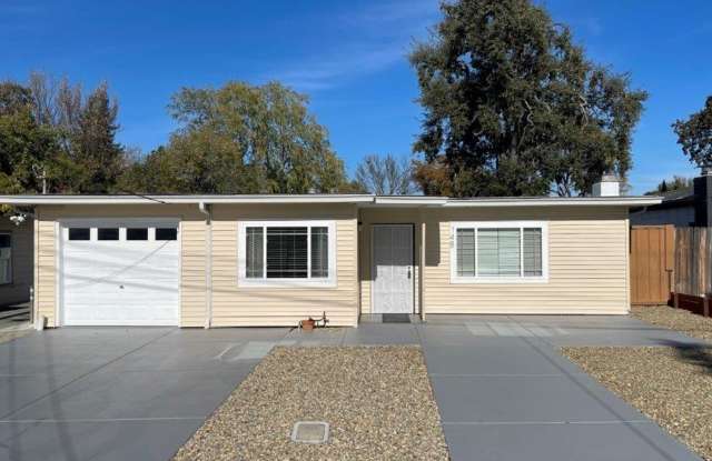 Photo of Pleasant HIll, Beautiful 3 bedroom 1 bath home w/ 1 car garage Immaculately maintained!