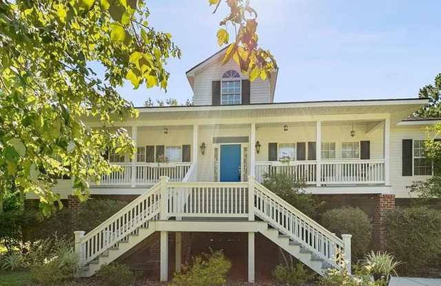 Beautiful 3 bedroom 2 bath home