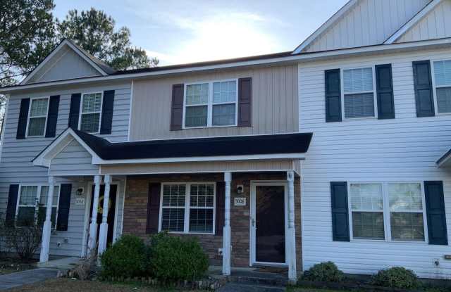 5008 Banister Loop - 5008 Banister Loop, Jacksonville, NC 28546