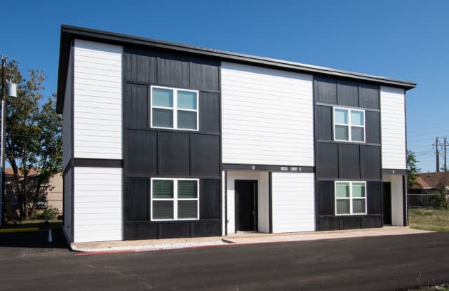 BRAND NEW DUPLEX NEAR ACU