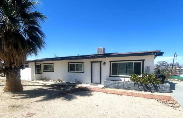 Photo of 4 Bedroom 2 Bathroom Home in Quiet Neighborhood