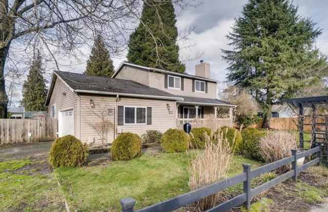 621 Logan Road - 621 Logan Road, Bothell West, WA 98036