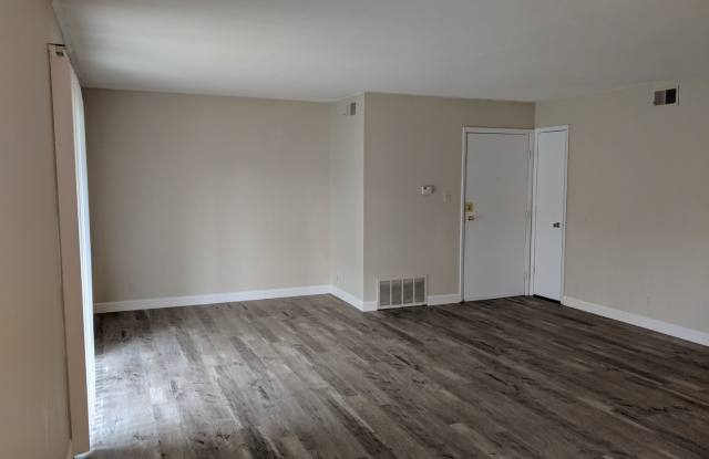 2 bedroom condo in Coralville