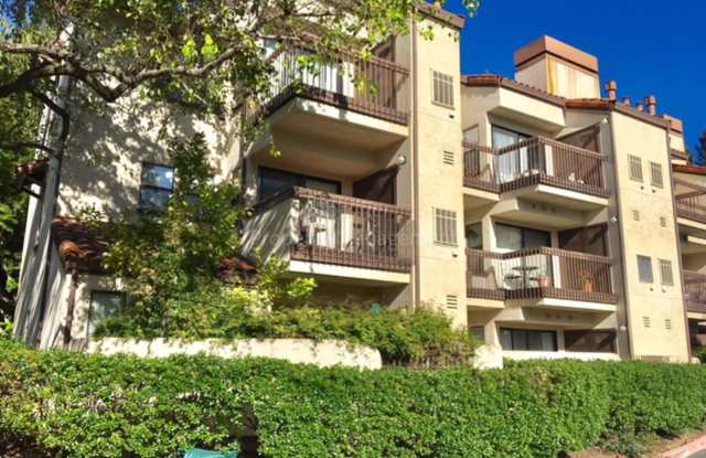 2 Bd/1.5 Ba, 844 sf Walnut Creek Condo for Lease available for Lease! - 619 North Villa Way, Saranap, CA 94595