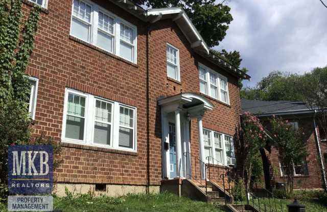 Charming 2 Bedroom, 1 Bath Duplex for Rent in Southwest Roanoke, VA - 829 Ferdinand Avenue Southwest, Roanoke, VA 24016