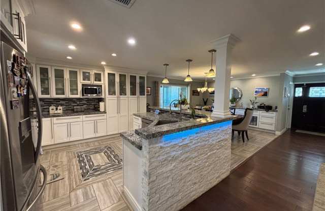 17010 Via Los Caballeros