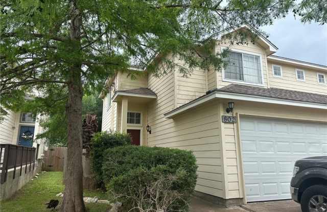 802 Sagewood Trail