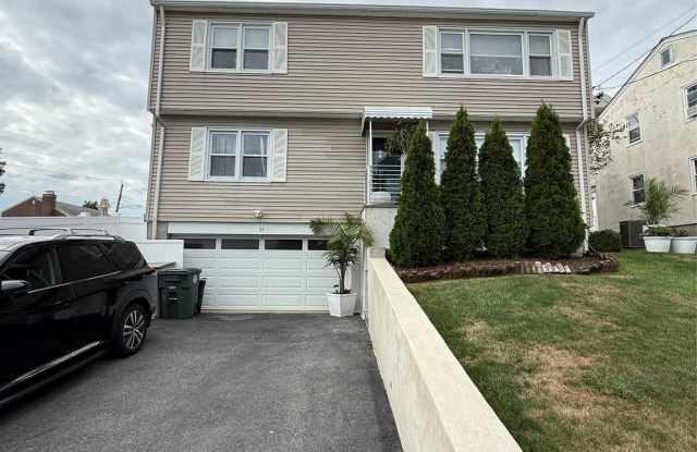 Photo of 14 Summit Avenue unit: 2