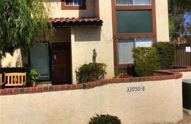 33952 Golden Lantern Street