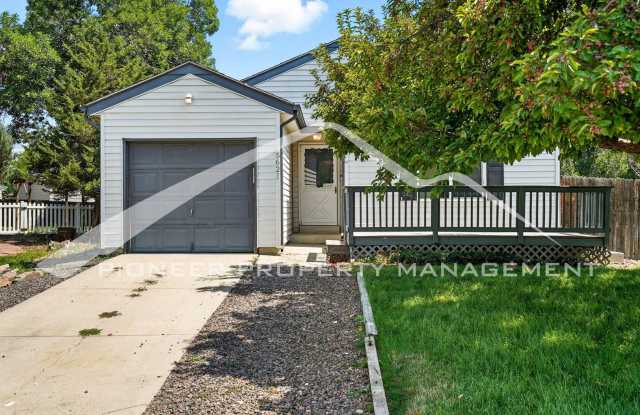 Photo of Spacious Home with Washer/Dryer and Storage Shed