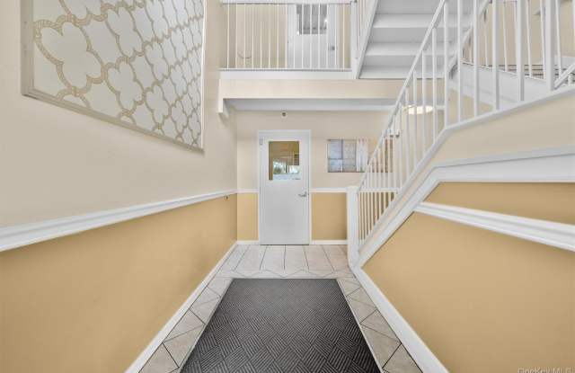 10-12 Chestnut Street unit: B208