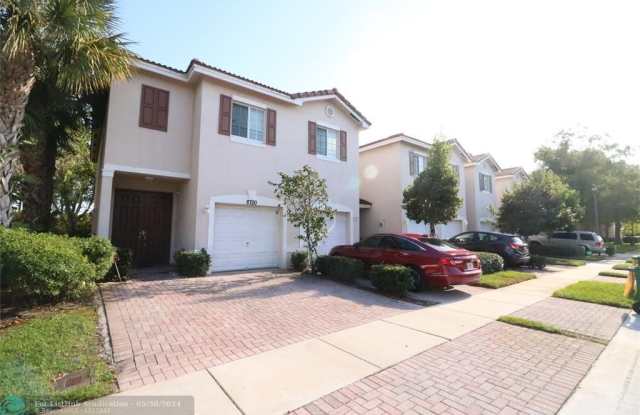 8704 Cypress Walk Ct