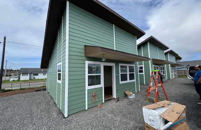 580 Childs Avenue - C