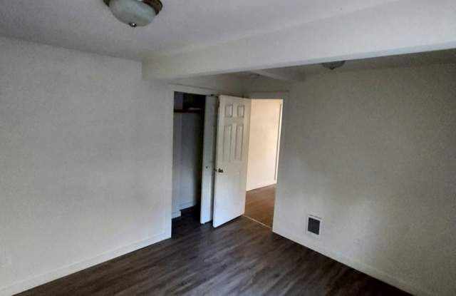 325 N Jefferson St. Apt 2