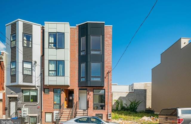 2709 W JEFFERSON Street