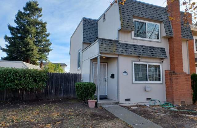 Beautiful Two Story Home - 2532 Beaufort Court, Fairfield, CA 94533