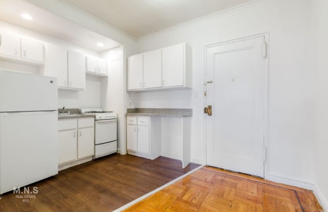 415 E 17th Street - 415 East 17th Street, Brooklyn, NY 11226