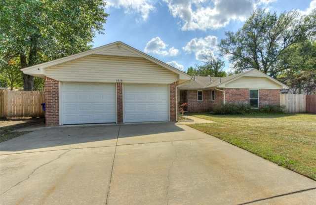 1828 Burnt Oak Street