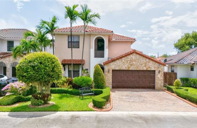 1016 NW 99th Psge