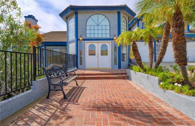 2735 Broken Feather Lane