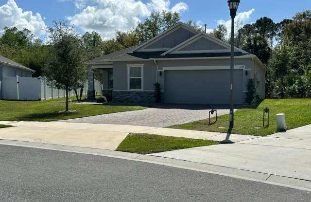 Nearly New 3 Bedroom Smart Home with Lawn Care Included!