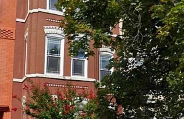 1408 10TH Street NW unit: 201