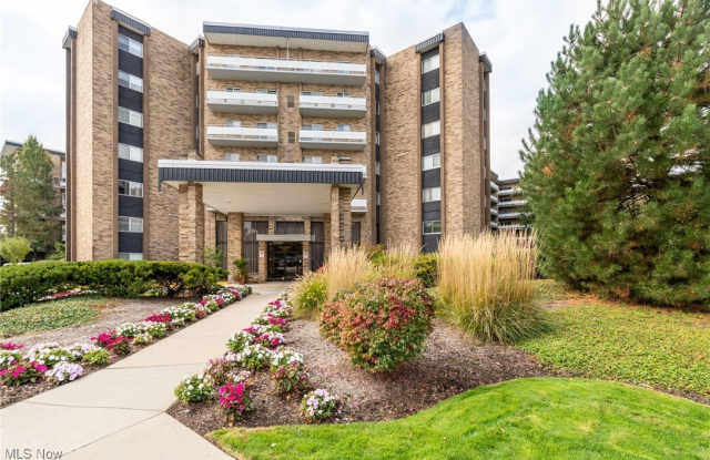 Photo of 2202 Acacia Park Drive