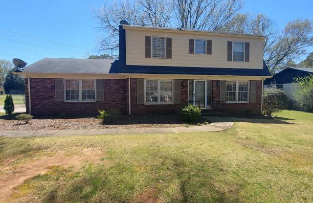 2405 Greenwood Drive Southeast
