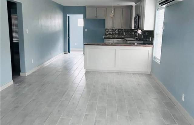 516 E 6th Street unit: A