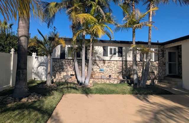 3 Bedroom - 2 Bathroom Home in San Diego