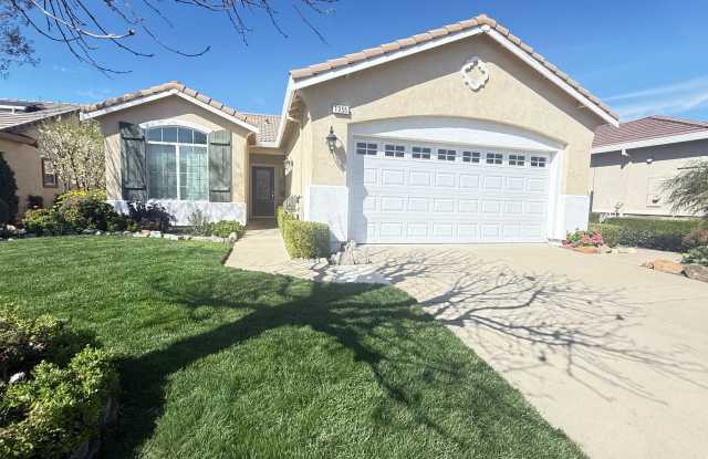 Beautiful 2 Bedroom 2 Bath Single Story Home 55+ Summerset IV Gated Community in Brentwood