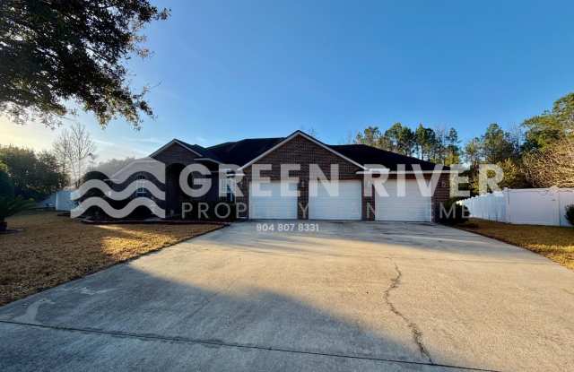 Luxury Living in The Oaks at Oakleaf – 4BR Retreat & Resort-Style Amenities