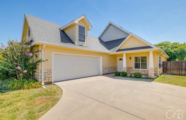 3042 Legends Trail